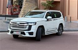 تويوتا لاندكروزر